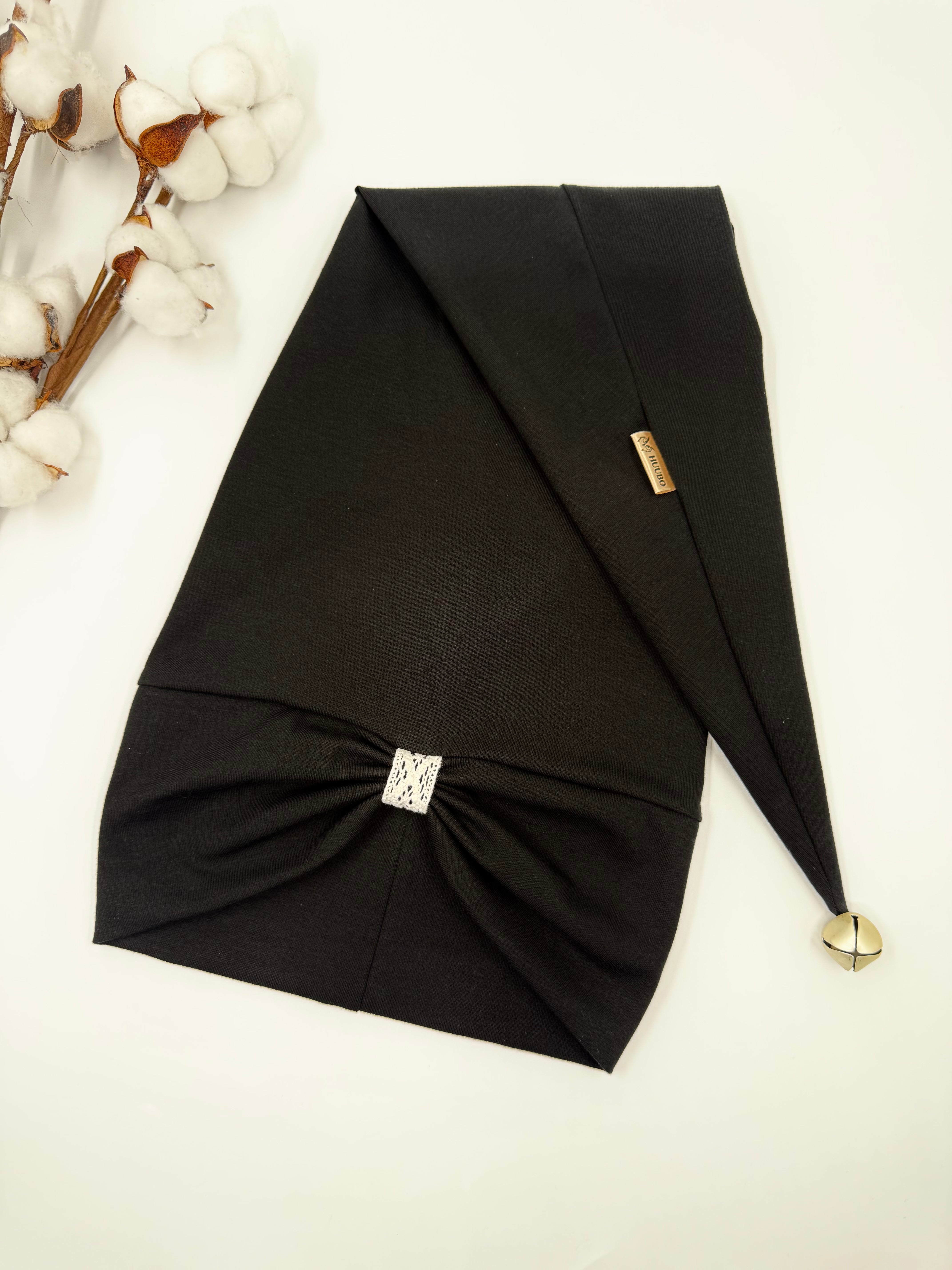 Tonttulakki pitsillä